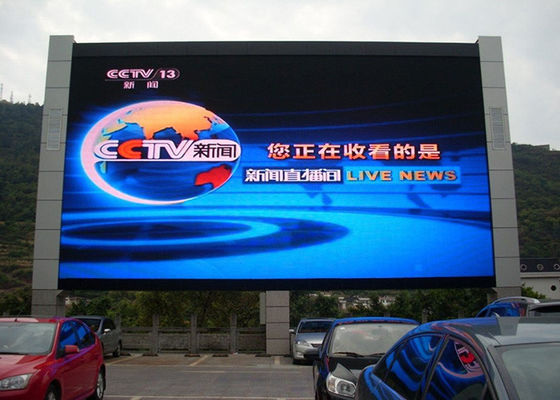 P8mm 1R1G1B Luar Ruangan Penuh Warna LED Display Daya Rendah Tahan Air 100000 Jam