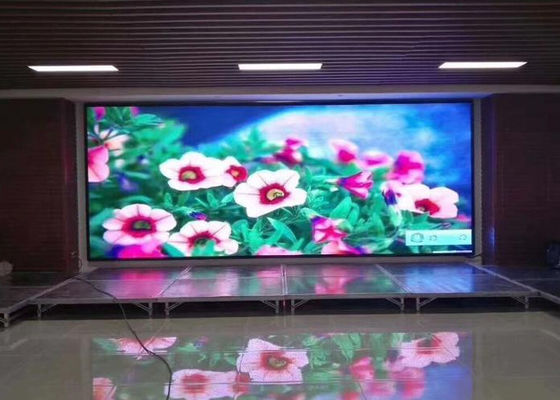 IP65 SMD Indoor Led Billboard Tri Dalam Satu Dinding Led Warna Penuh 140 ° Sudut Pandang