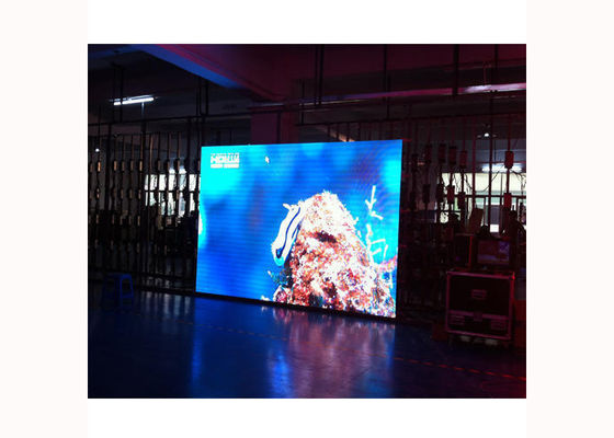 Double Strip Indoor Advertising LED Tampilan Layar Full Color Smd Video Wall P8