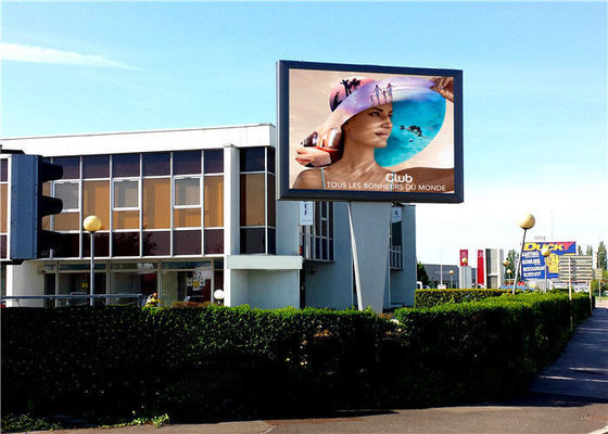 Resolusi Tinggi Outdoor LED Billboard Advertising Video 14mm Pixel Pitch 6000 Nits