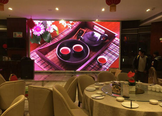 Layanan Refresh Tinggi Depan LED Display Billboard P2.5 SMD2121 Ringan